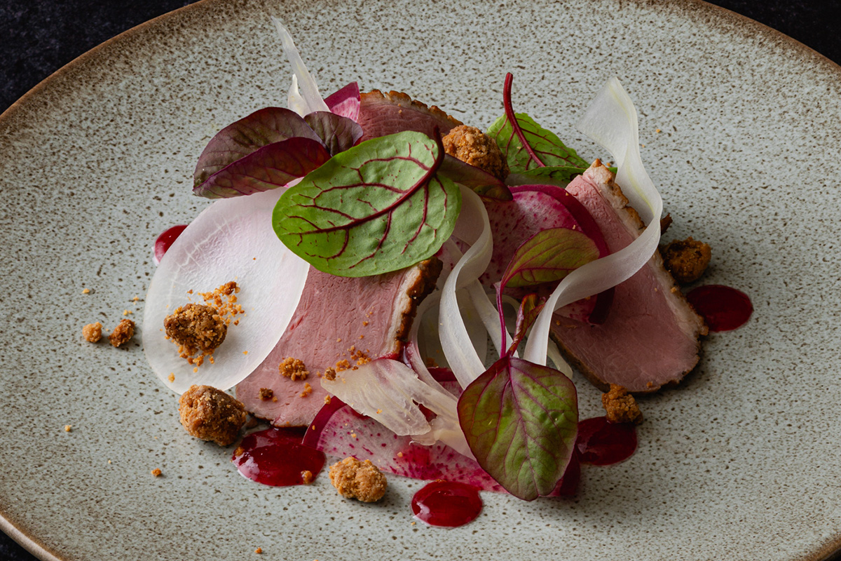 北海道産合鴨燻製胸肉と須永農園野菜サラダ